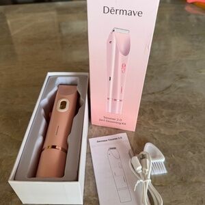 Dermave razor